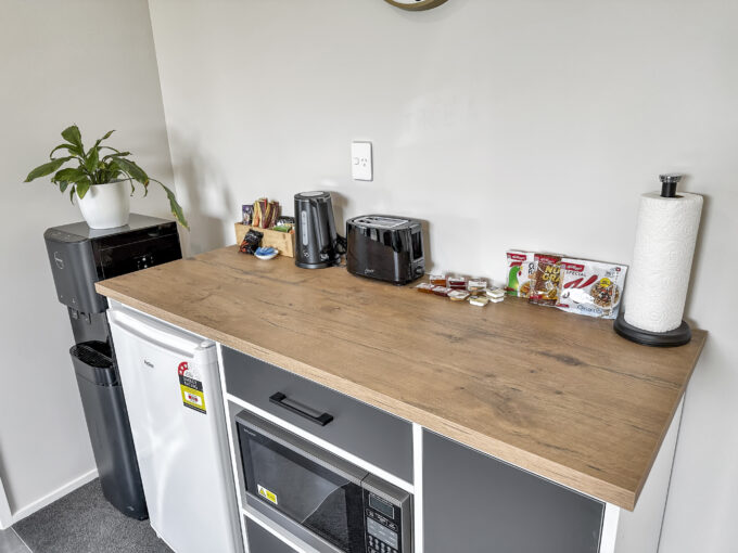 Harakeke Retreat Kitchenette